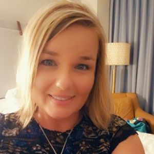 Meet your Posher, Gloria